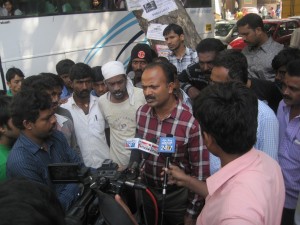 Stanly informs the media after a rescue operation